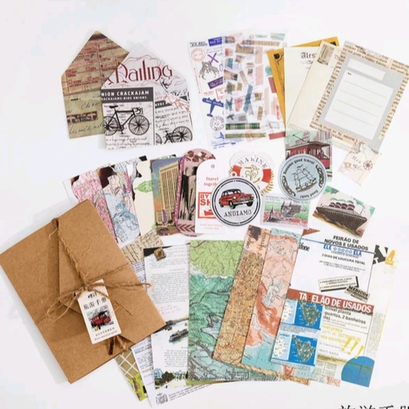 2/$10 NWT 30 Piece Vintage Retro Scrapbook DIY Paper Pack - Picture 1 of 5